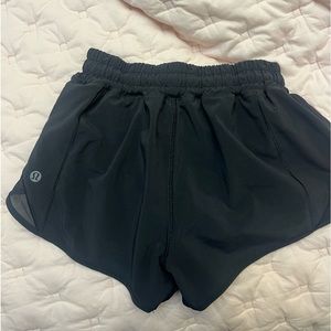 Lululemon Hotty Hot shorts